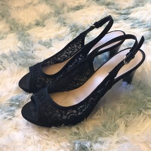 Nine West black lace heels size 8